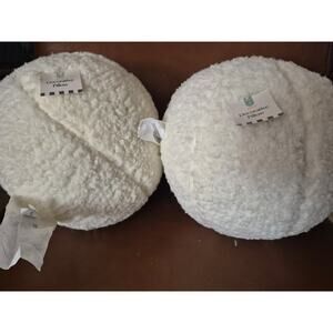 2 Target Decorative Pillows White Fluffy Ball Shaped Throw Pillows s19
